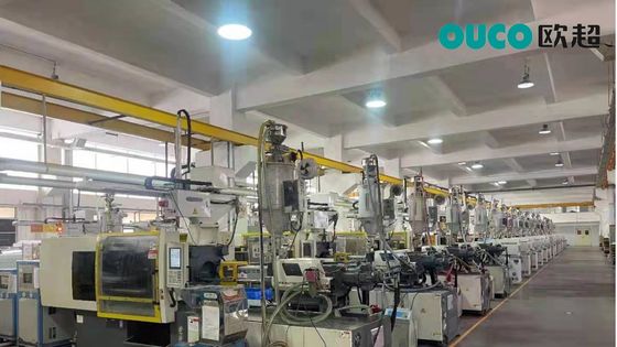 450 Ton SGS Stretch Screw Barrel Injection Molding Machine Melting Time Less