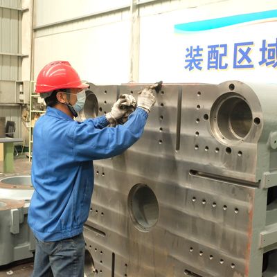 High-Precision 650T Injection Molding Machine High-Performance for Household Flower Pots