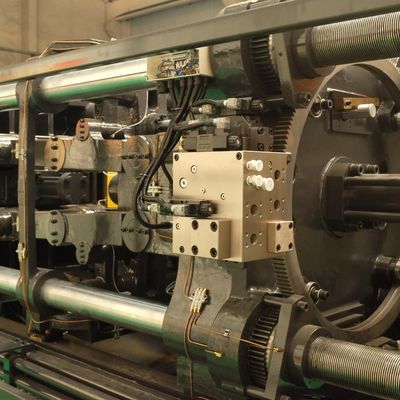 550T Horizontal Injection Molding Machine For Manufacturing Plastic Chair